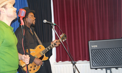 Dualers with Vox 400pixel.JPG